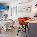 Olea Mare - In The Centre With Parking Sutivan