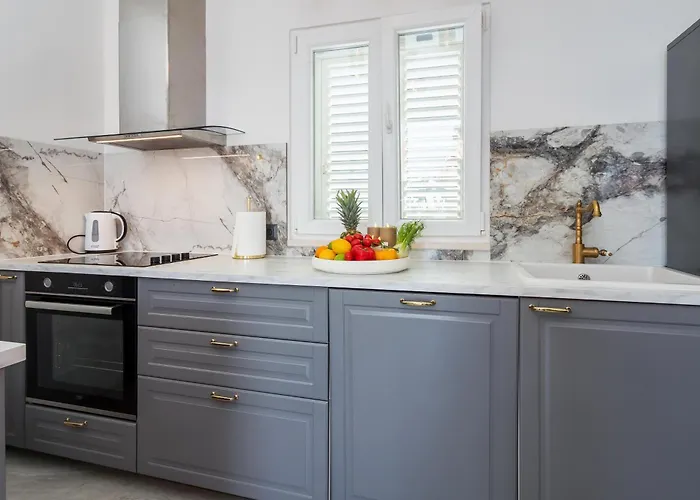 Olea Mare - In The Centre With Parking