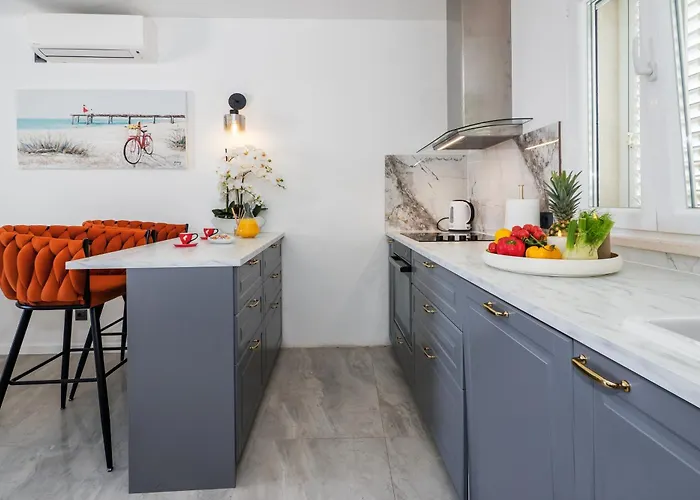 Olea Mare - In The Centre With Parking Appartement Sutivan