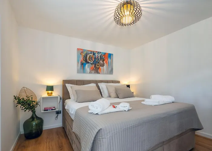 Olea Mare - In The Centre With Parking