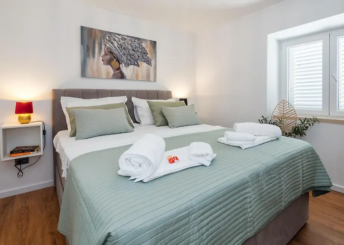 Olea Mare - In The Centre With Parking