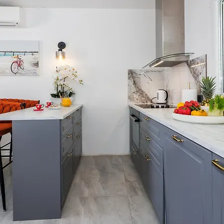 Olea Mare - In The Centre With Parking Apartman Sutivan